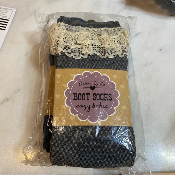 3 pair of Knee high socks - Picture 2 of 6